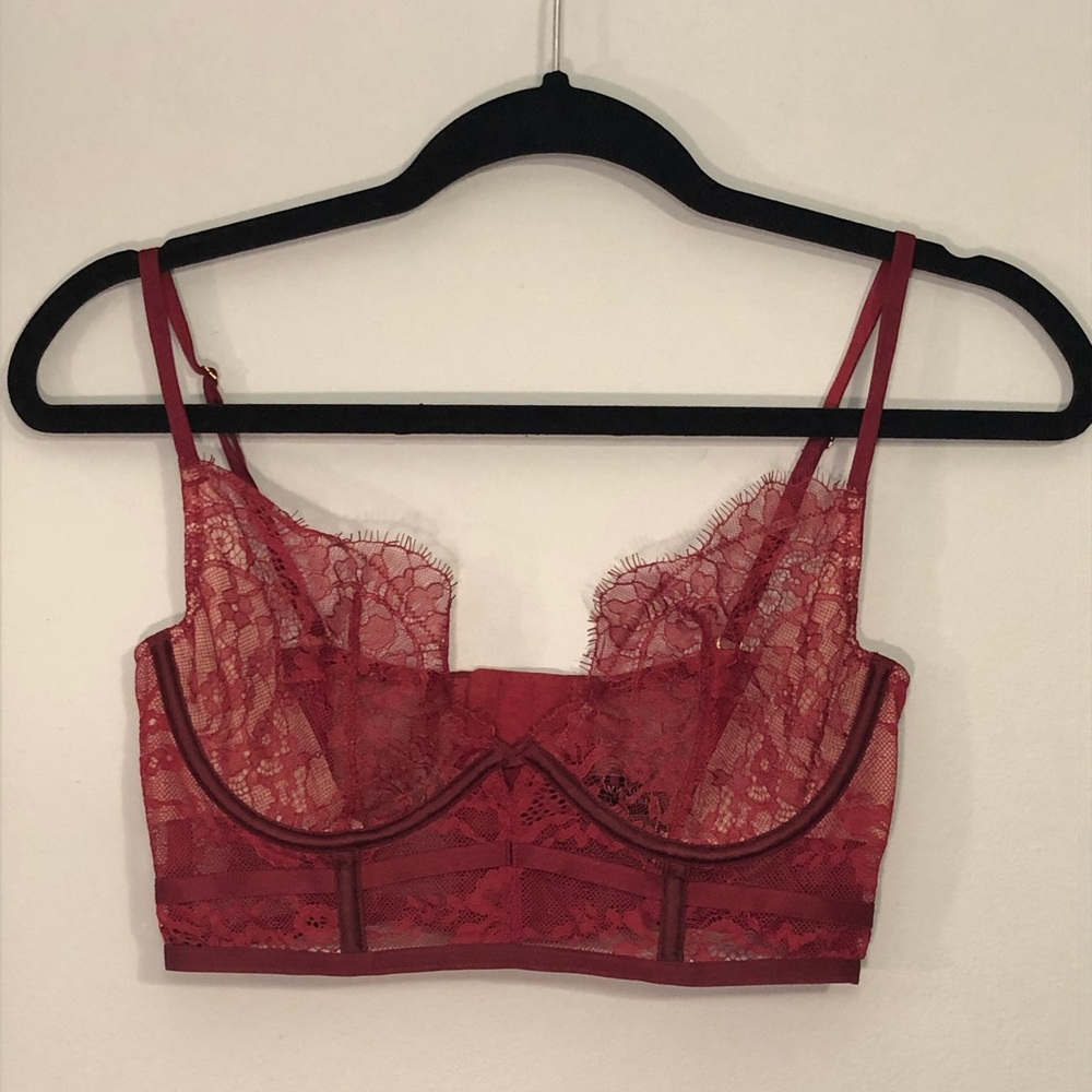 Victoria’s Secret | Very Sexy Lace Bra